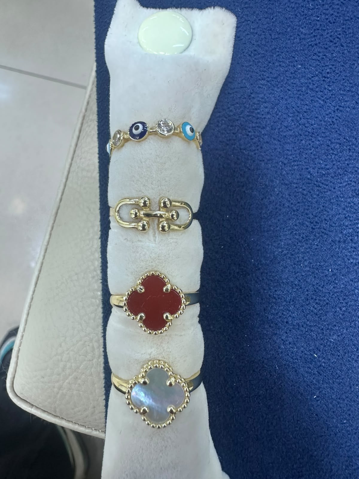 Yonca Motifli Altın Yüzük Koleksiyonu