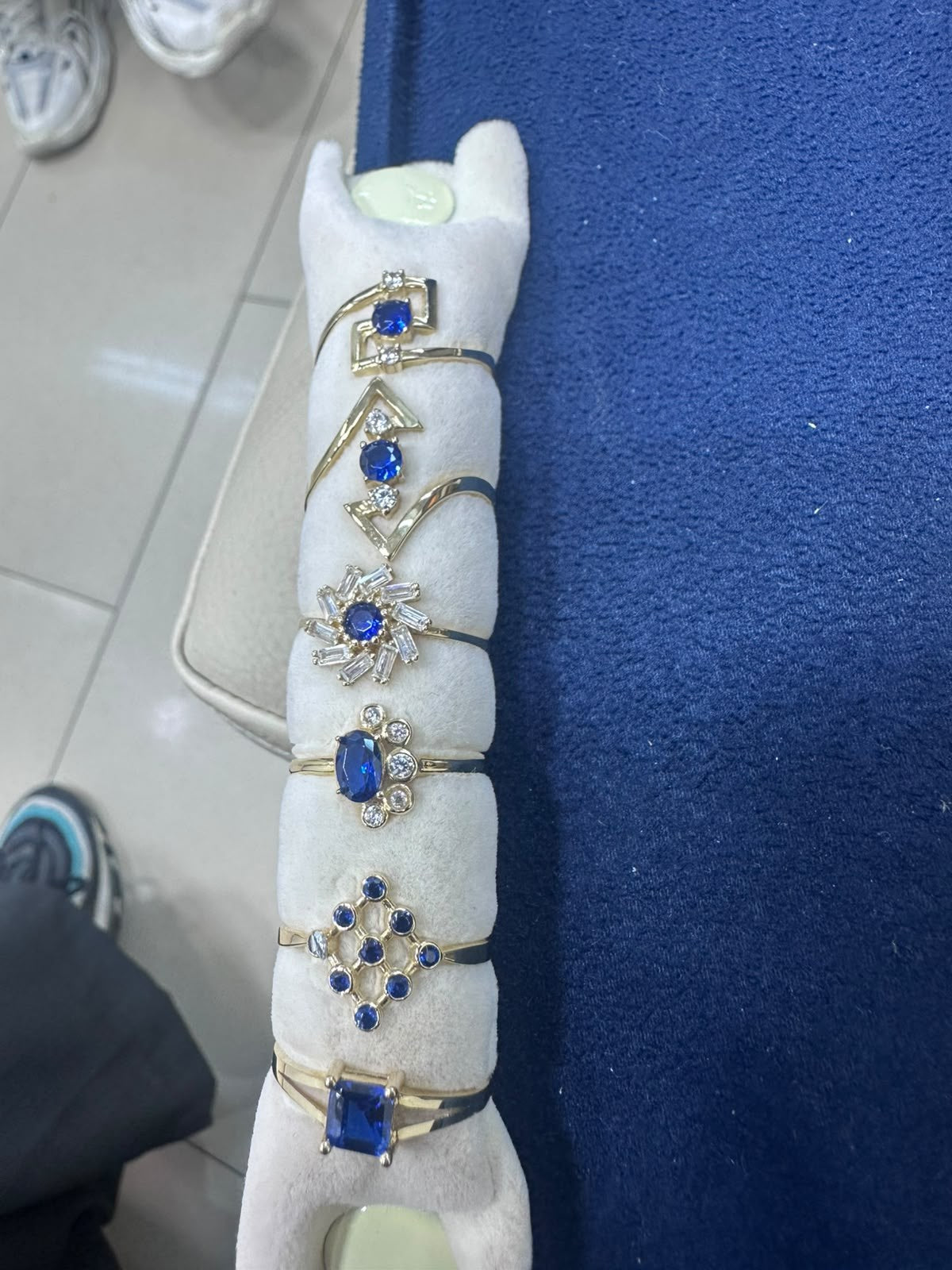 Mavi Safir Taşlı Altın Yüzük Koleksiyonu
